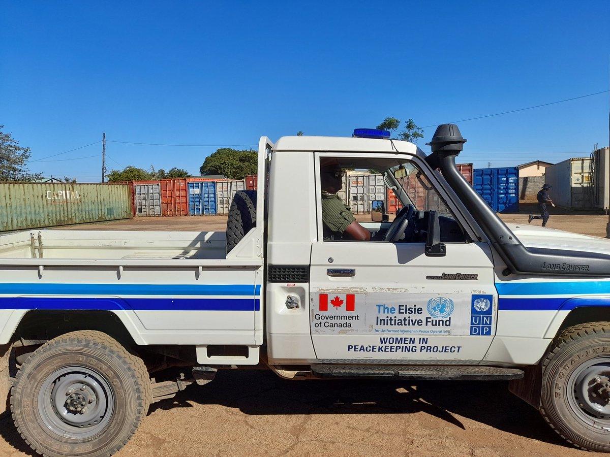 SFODonoghueUK's tweet image. Zambia Police Service Driving instructors are building officer driving confidence for the UN Driving Assessment. Ready to prepare officers to go to peacekeeping missions. @UKinZambia @BPST_A #ukcssf
