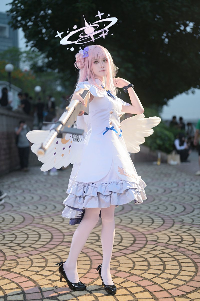 MitsukasaYuko's tweet image. うん、お待たせ！
これからはなんでも私に任せてね☆

萤火虫d2河边拍的几张mika
希望各位今天和mika都能过得开心
#コスプレ #cosplay #ブルーアーカイブ #ブルアカ #ミカ #聖園ミカ #聖園ミカ生誕祭2024