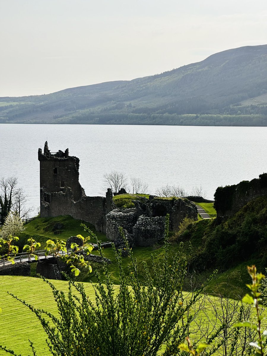 Post- #ESTRO24. Urquhart Castle 🏰 overlooking Loch Ness 🏴󠁧󠁢󠁳󠁣󠁴󠁿