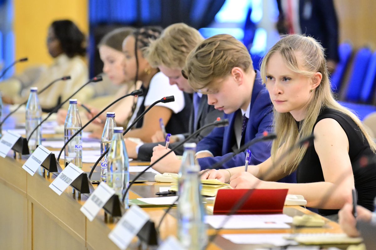 ECA | African Trade Policy Centre (ATPC) (@atpc2) on Twitter photo #OnGoing - @ECA_Official discussing with Canadian students its establishment & critical role in Africa. Students are benefiting presentations by experts on #gender equality, #ClimateChange , #trade & #RegionalIntegration among other topics.
@snkaringi <a href="/AfCFTA/">AfCFTA Secretariat Official</a> <a href="/ATPC2/">ECA | African Trade Policy Centre (ATPC)</a> #OnGoing - @ECA_Official discussing with Canadian students its establishment & critical role in Africa. Students are benefiting presentations by experts on #gender equality, #ClimateChange , #trade & #RegionalIntegration among other topics.
@snkaringi <a href="/AfCFTA/">AfCFTA Secretariat Official</a> <a href="/ATPC2/">ECA | African Trade Policy Centre (ATPC)</a>