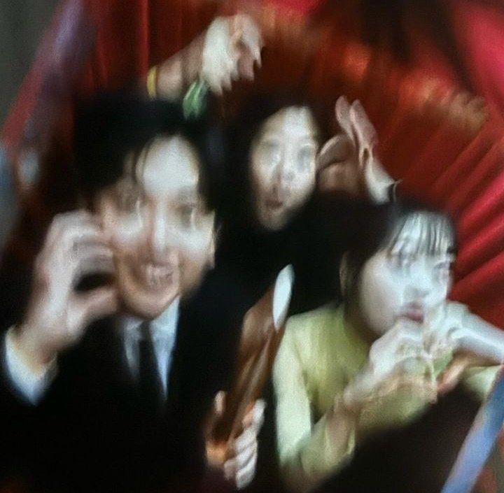 _kimmsieun's tweet photo. 💚🐕🦜🦕 Happy, happy, happy! 🐕🦜🦕💚 https://t.co/UbEliwAD1x