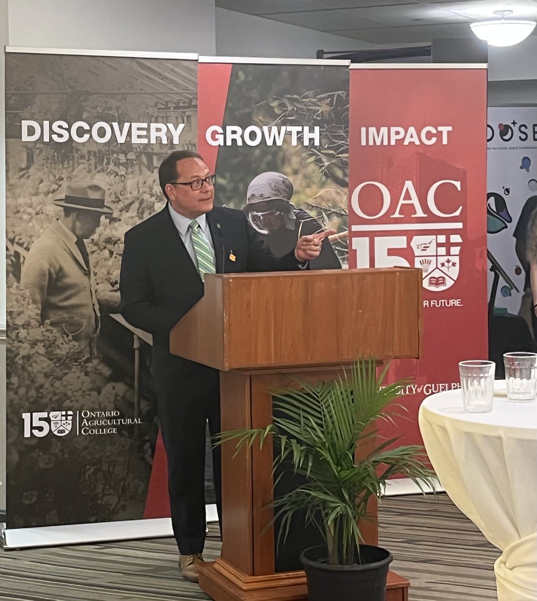 Wonderful evening last night welcoming the @uofg to Queen's Park to share with MPPs all ways that the university is improving life in our community and around the world. This is the 150th anniversary of the Ontario Agricultural College, ranked 1st in Canada for food & ag science.