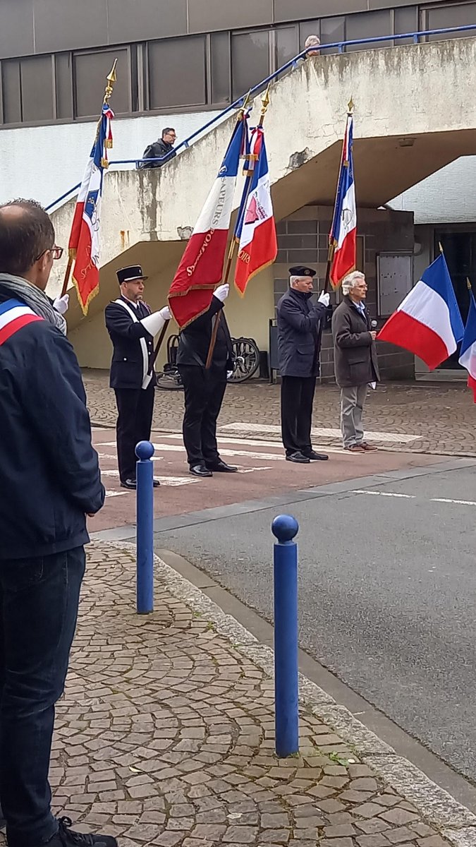 Nous étions ce matin à Jeumont pour les cérémonies du 8 mai. Merci pour l'accueil.