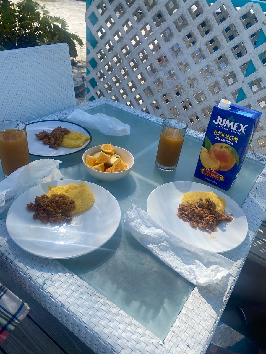 LessyTv's tweet image. My Bahamian breakfast. Y’all wan sum?