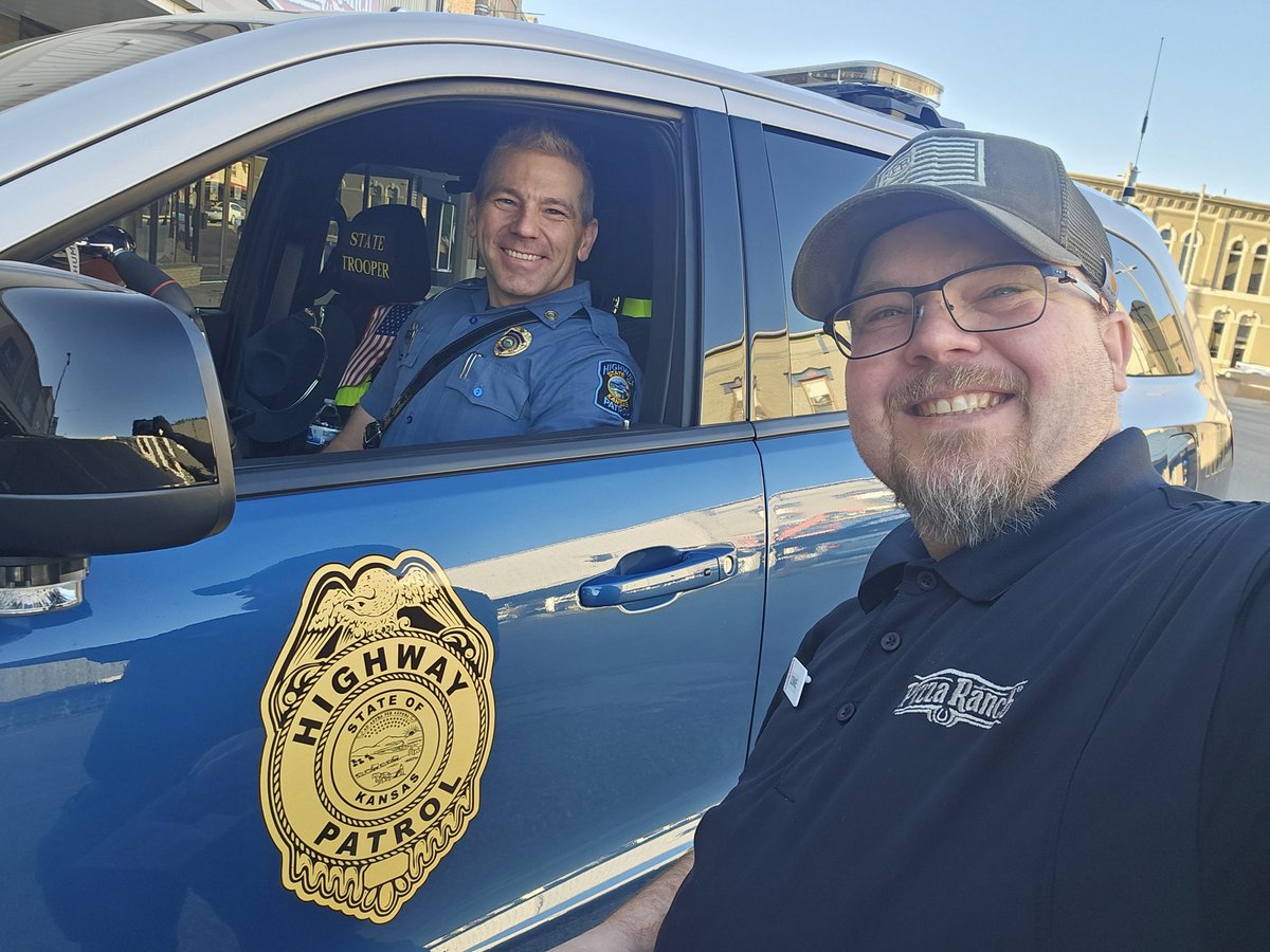 beaner911's tweet photo. Getting ready for our 1st Pizza Ranch &amp; FunZone Arcade - McPherson Soft Opening and ran into @TrooperBenKHP !  Thanks Trooper Ben for all you do! https://t.co/NDWNerkMVt
