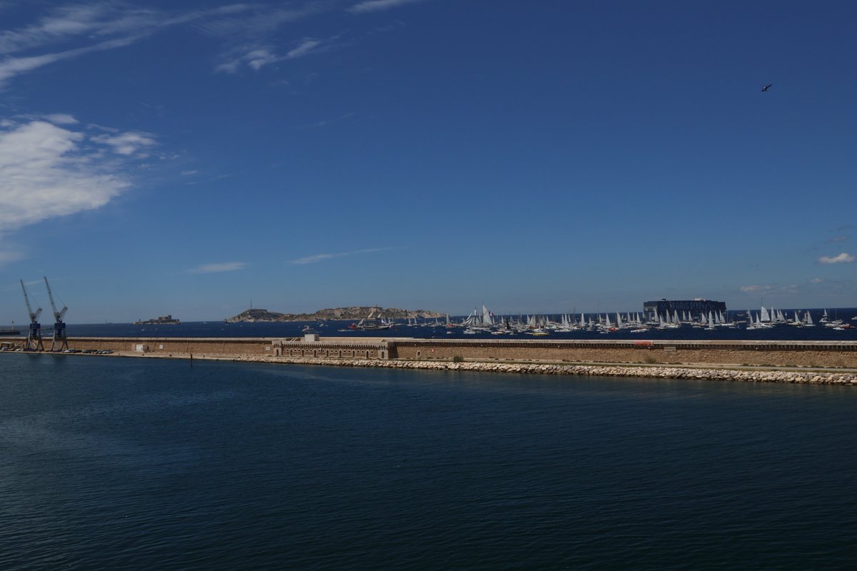 ⚓️⛵️ Ce matin de ma terrasse (nan j'rigole) 😄 #JO #Marseille