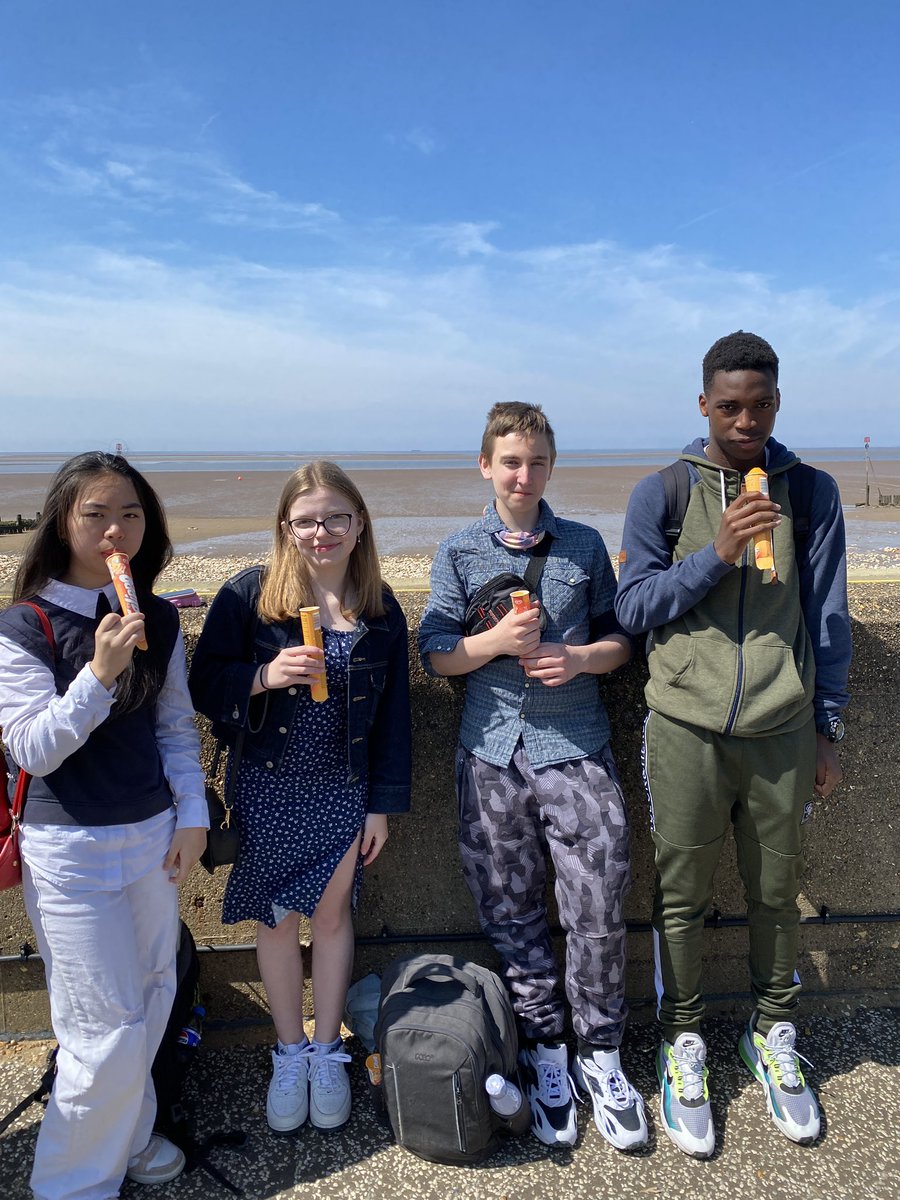 Fish ‘n’ chips and ice lollies on the beach for lunch ⛱️ #hunstanton