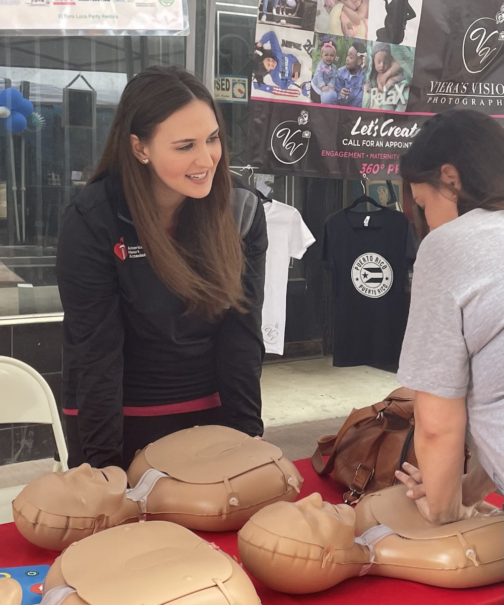Over the weekend, team Northeast Ohio participated in @ThriveMahoning Cinco De Mayo on Phelps festivities. It was an amazing experience where community members of all ages had the opportunity to learn the lifesaving skill of Hands-Only CPR. #NationofLifesavers #CPRSavesLives
