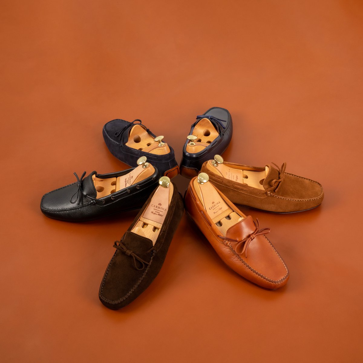 Introducing our driving loafers, a perfect fusion of elegance and comfort for sunny days. Crafted with the finest materials and designed to provide an exceptional fit, they are ideal for your leisure moments and urban commitments. carminashoemaker.com/driving-loafers