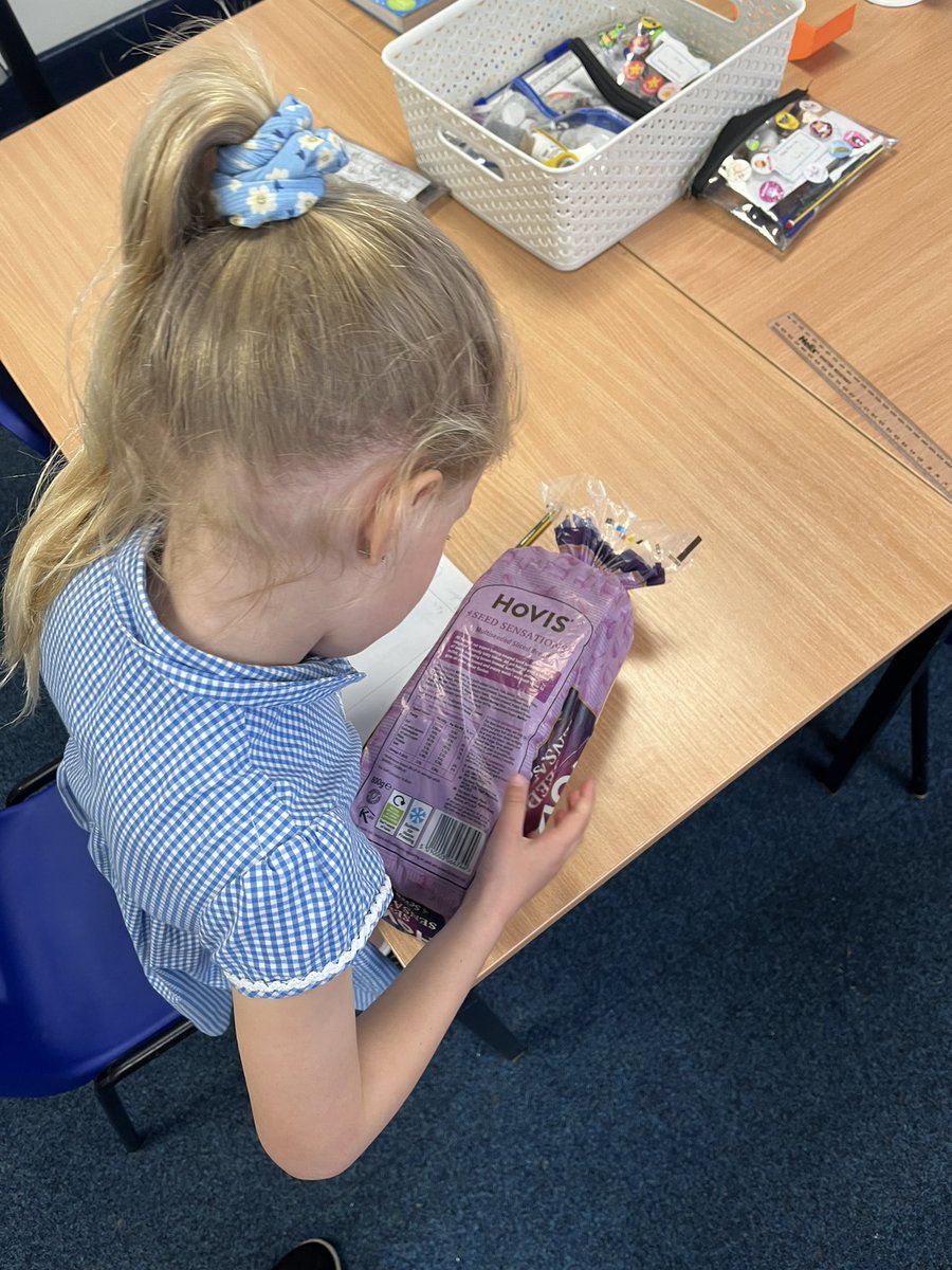 Miss Lowe tweet media