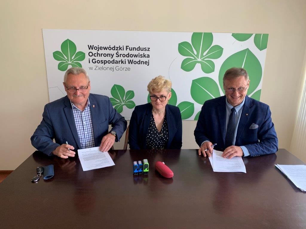 WfosigwG's tweet photo. Lubuska Perła jeszcze bardziej EKO!
https://t.co/A4uhEgrseh https://t.co/FvVyJqOBko