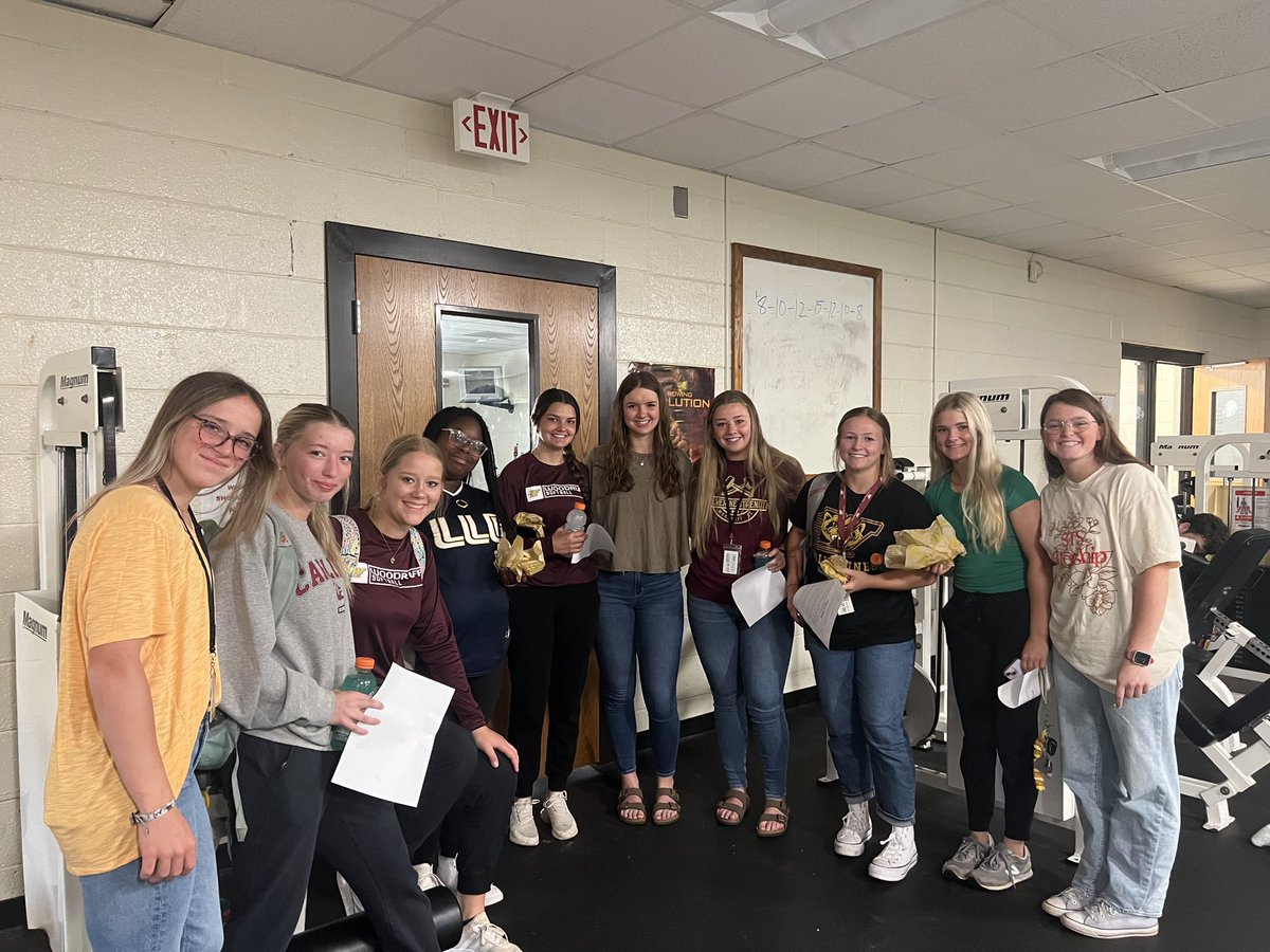 LadyWolverines1's tweet image. Special thanks to Wolverines Strength Coach Ryan Thomas for providing breakfast and an awesome message this a.m. #ThisIsGood #WeAreFamily