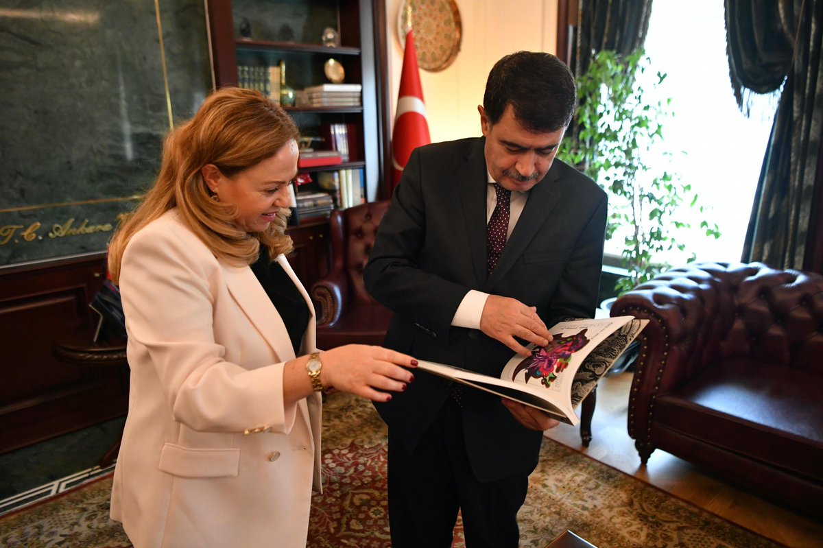 Arnavutluk Ankara Büyükelçisi Blerta Kadzadej, Vali Vasip Şahin’i ziyaret etti.