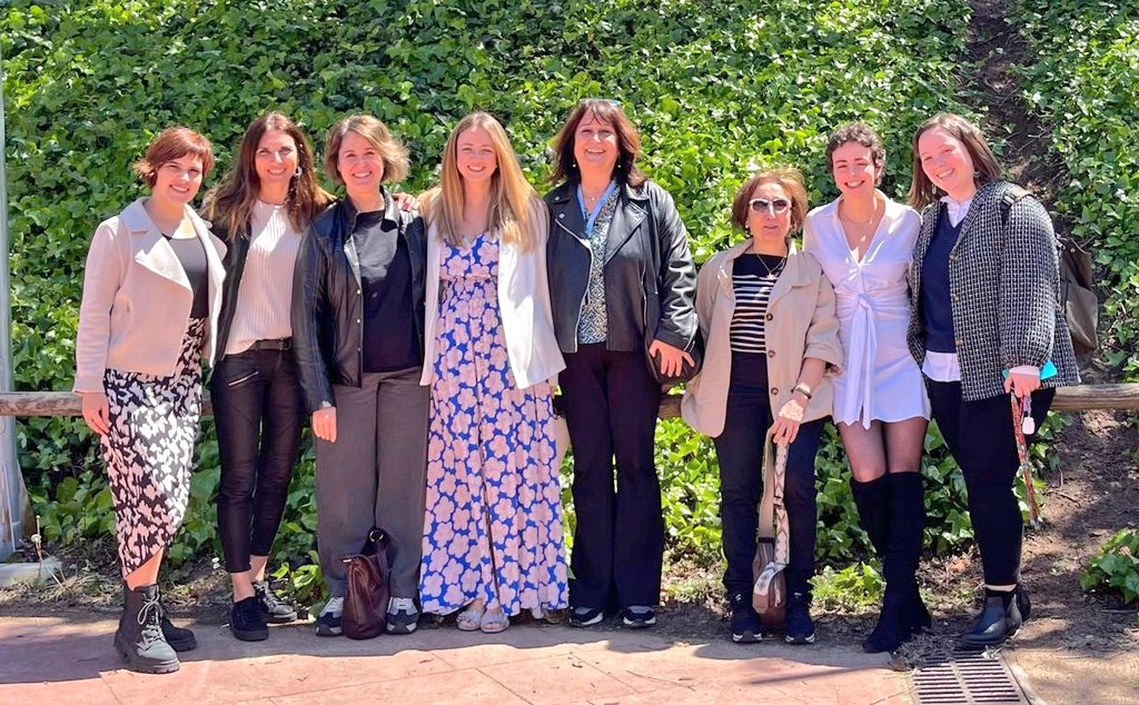 EAP Santa Eugènia (@eapeugeniaberga) on Twitter photo Foto #finish, de les #protagonistes i part de l'equip humà que ho fa possible: unitat docent <a href="/icscatcentral/">ICS Catalunya Central</a> , #tutors, #IIR , felicitats a totes; especialistes. Foto #finish, de les #protagonistes i part de l'equip humà que ho fa possible: unitat docent <a href="/icscatcentral/">ICS Catalunya Central</a> , #tutors, #IIR , felicitats a totes; especialistes.