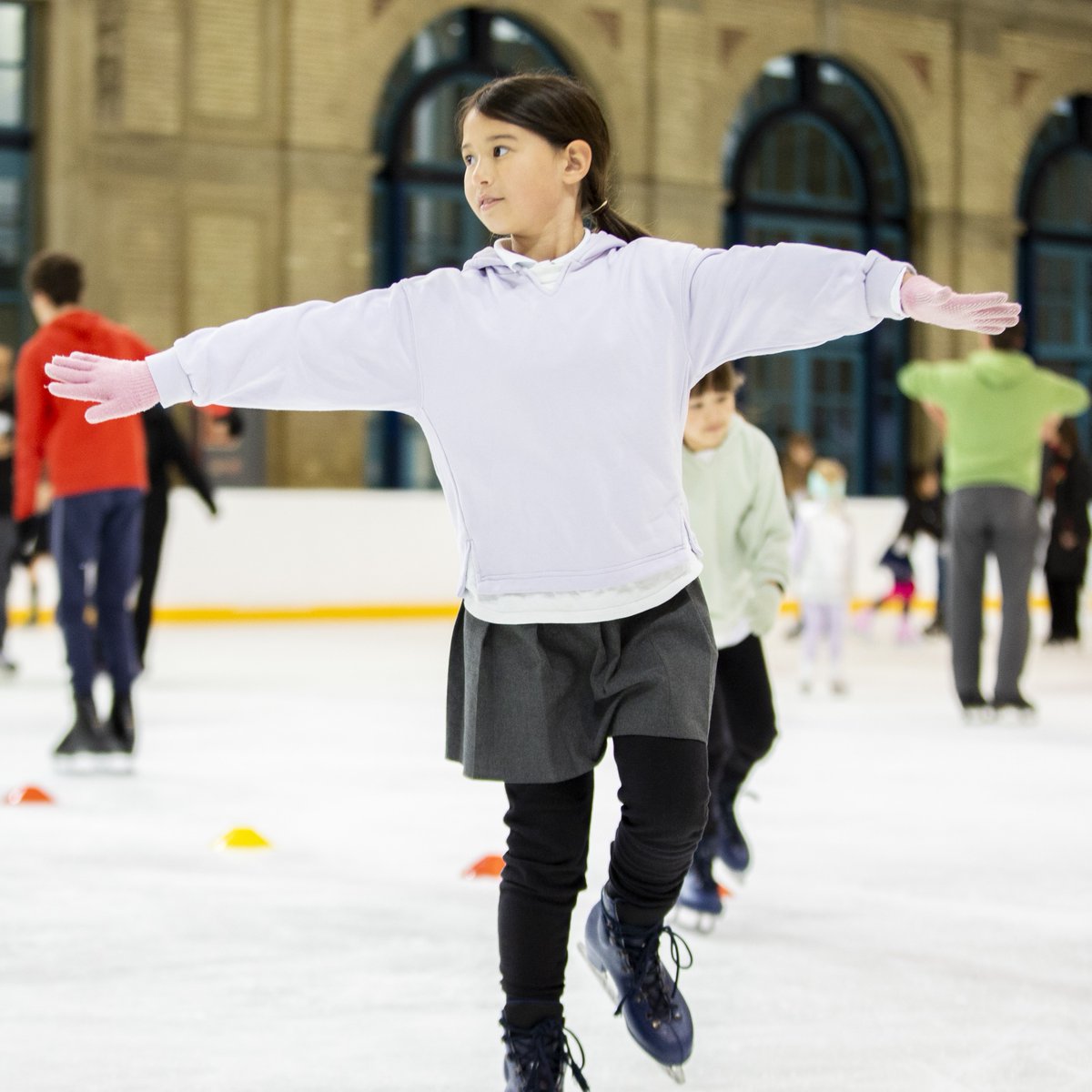 May half term fast track courses are on sale now!🌼⛸️ ✔️ School holiday activity for kids aged 5 – 15 ✔️ One week course 27 - 31 May ✔️ Beginner-friendly sessions ✔️ Free skating after lessons Book now 🐧 bit.ly/MayFastTrack
