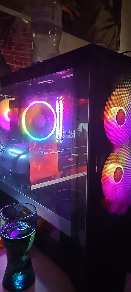 Merci <a href="/SwissHardware/">SwissHardware</a> pour ce petit bijoux 🩵

On reprend les lives demain avec une qualité de fou malade 😱