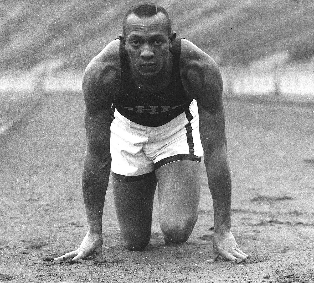 michtrack's tweet image. HE DID THE UNIMAGINABLE.
In a space of 45 minutes, Jesse Owens of Ohio State set 6 World Records in 1935 at Michigan's Ferry Field. 

Join us tomorrow (Thursday 5/9) at 10am as we present the World Athletics Heritage Plaque to honor this legendary man and his Day of Days.…