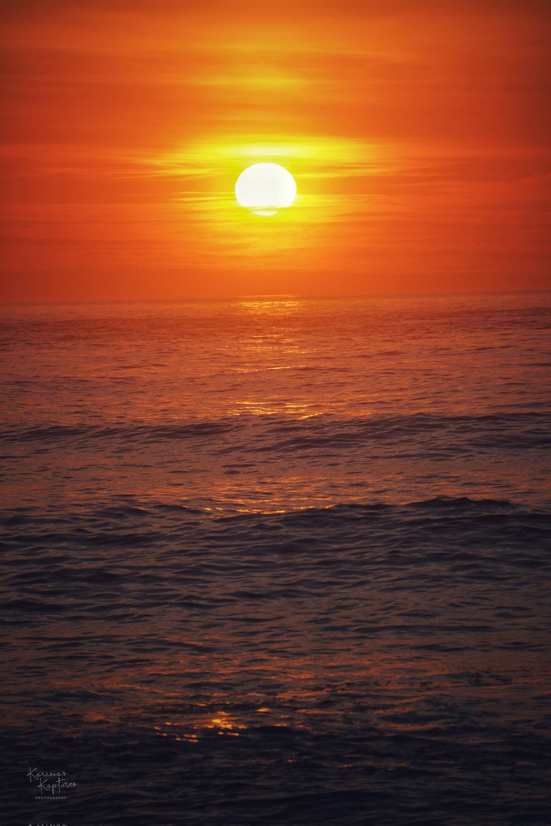 Every sunrise is a blessing. Use it wisely before sunset. #KarissasKaptures #Sunrise #HereComesTheSun #sunrise🌞 #Sunkissed #BelmarNJ #Belmar #MorningViews #MorningVibes #Breathtaking #Stunning #Gorgeous #BeachViews #JerseyShore #JerseyShoreSunrise #Sonya6000 #sonyalpha