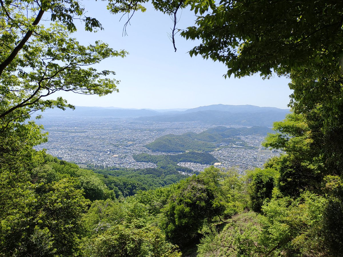 先日ゼミで比叡山に行って参りました！！
根本中堂は改装中でしたが、中は見られたのでとても満足✌️