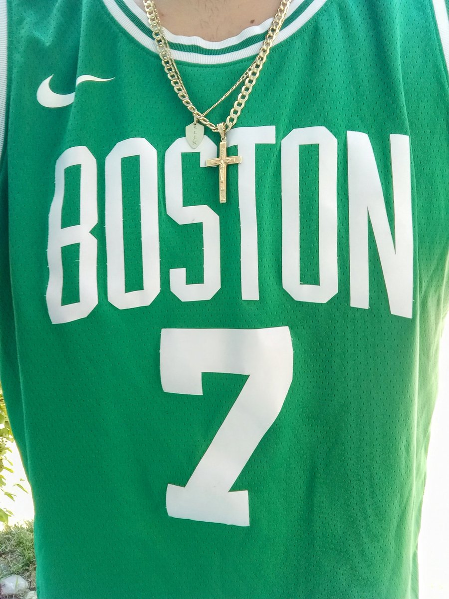 Nike SB dunk low ' St Patrick's day ' ☘️ 
@FCHWPO
@celtics
@nikestore 
@nikesb 
#KOTD #yoursneakersaredope #NBAPlayoffs #banner18  #kickcheck #snkrsliveheatingup