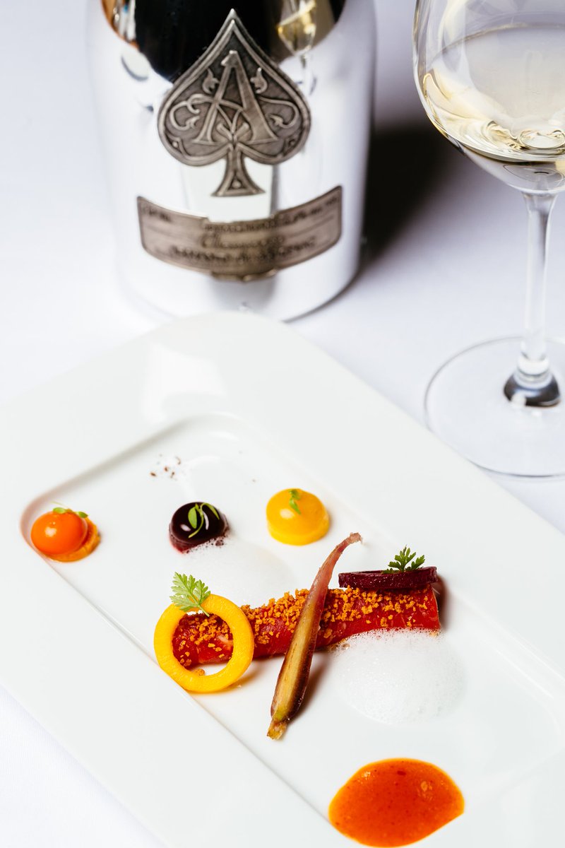Explore your palate with our Blanc de Blancs.

#ArmandDeBrignac #BlancdeBlancs
Enjoy Armand de Brignac Responsibly.