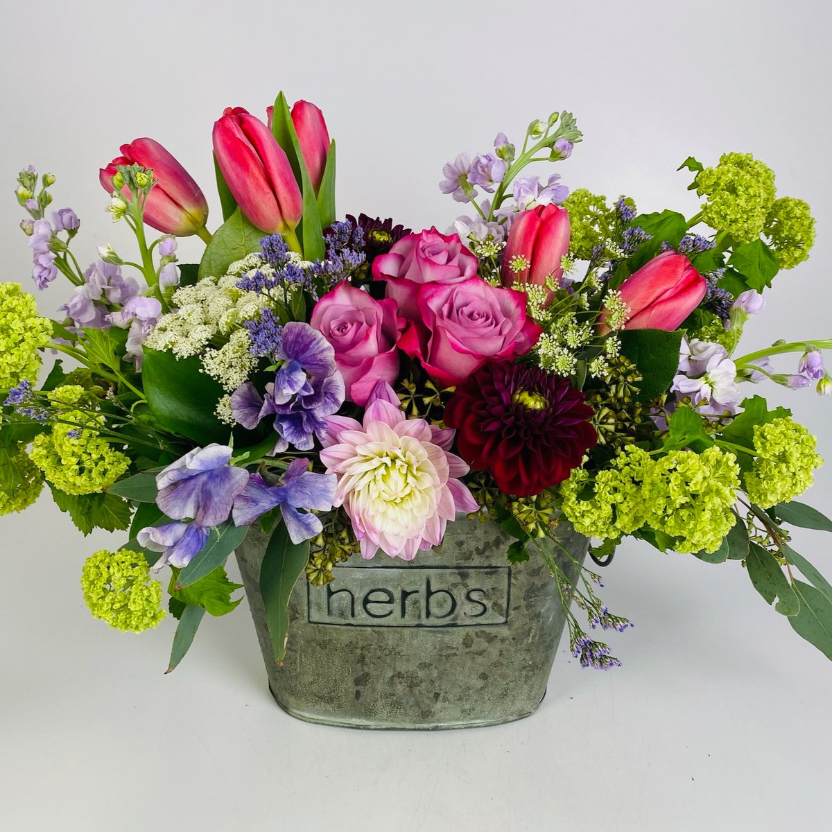 We are open today from 9 AM - 5 PM for you to stop by and pick up something special for mom! Can't get to the store? Call us at 703-281-4141 or visit karinsflorist.com to place your order. 💐

#MothersDay #OrderNow #FlowersForMom #Mothersday2024 #Florist #ViennaVA