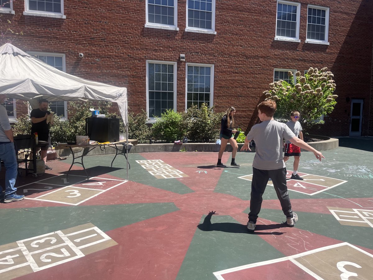 Windsor Central Middle School Spanish teacher Sean Cook conducted classes outside Tuesday, instructing students on more than irregular verbs & conjugations. Mr. Cook taught his students culture & language, generosity, & respect as he prepared delicious tacos for students & staff