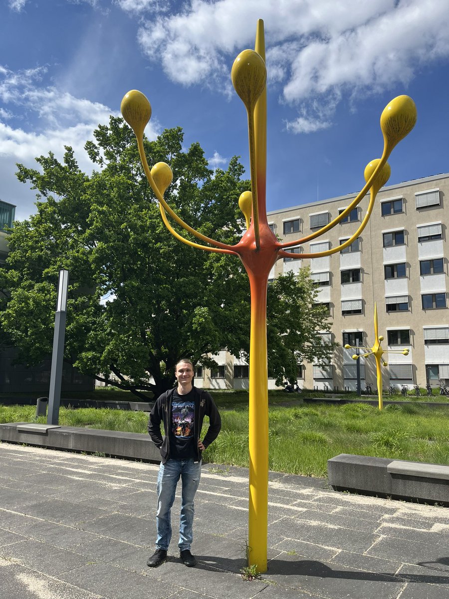🎉 Welcome to our team, Will Ryll @Will_science_63 We're thrilled to have you on board delving into the fascinating field of #automating  crystallisation & characterisation of functional materials at #synchrotron 💫beamlines and not only. #MAPs @BAMResearch #FunctionalMaterials