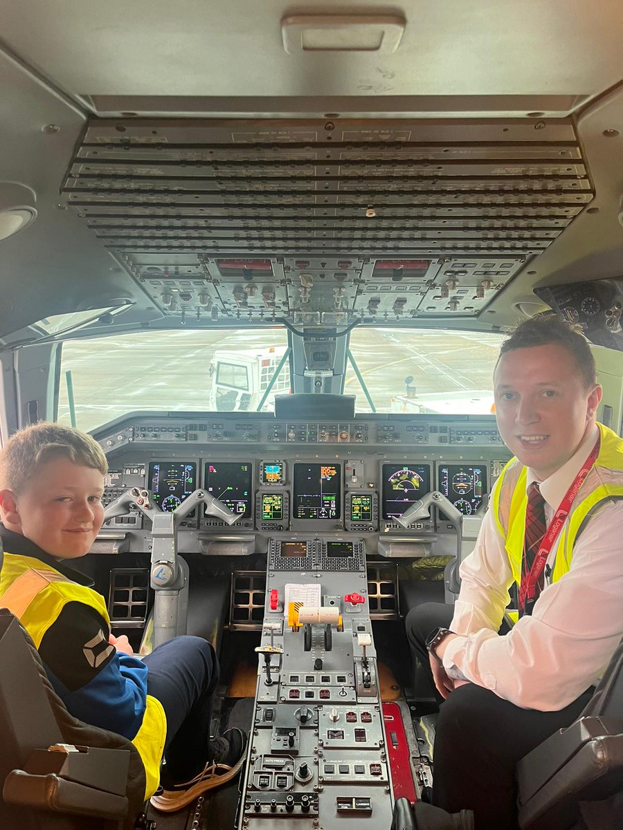 CoDerryAirport's tweet photo. It was a pleasure to host budding young pilot, Dominic Watterson from Donegal, and his family, for a very special tour of the Airport and @FlyLoganair's Embraer 145 aircraft this week. We hope to see Dominic #flyinglocal as a pilot at City of Derry Airport in years to come!🛫 https://t.co/GQEIKGVxuR