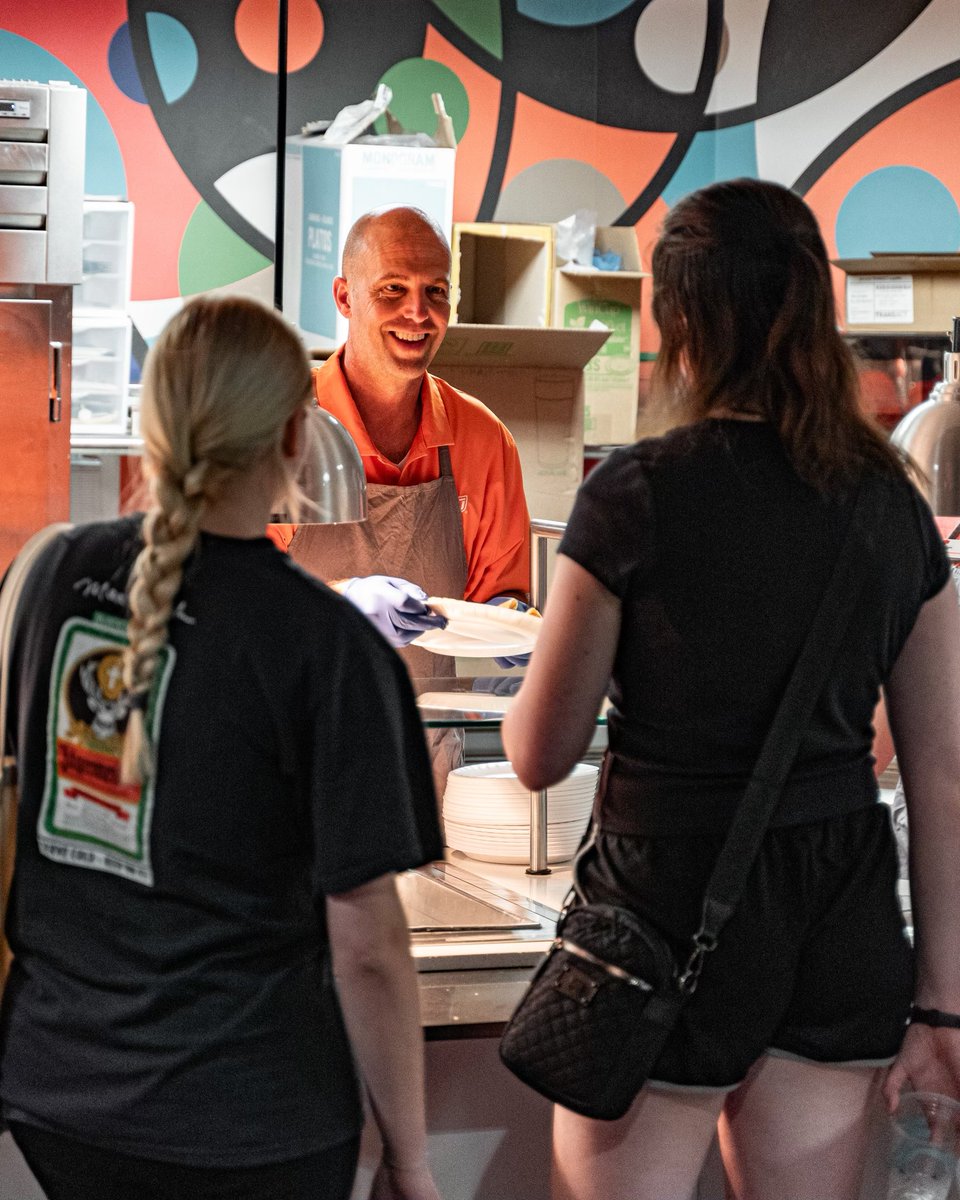 Great time last night at the @OSUUnion Late Night Cafe. Good luck with your finals and we’ll see you in GIA soon! #GoPokes | @LutzSteve