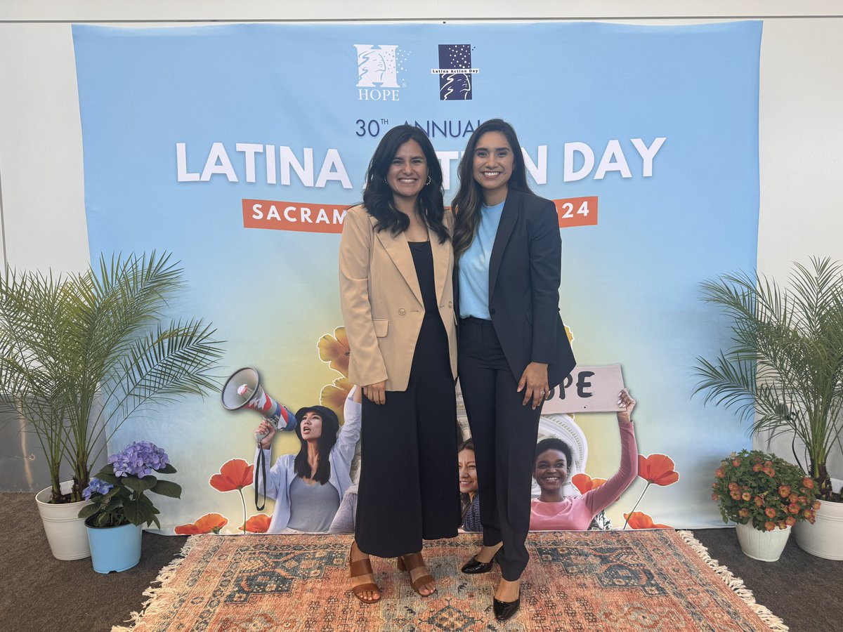 Last night, I joined @HOPELatinas for their 30th Annual #LatinaActionDay Reception as Chair of @LatinoCaucus! It was an honor to be a part of this celebration of Latina leaders in our state, including my nominee for 2024 Latina Advocate Awardee, @CoachEcuaDOc! #LAD24 1/2