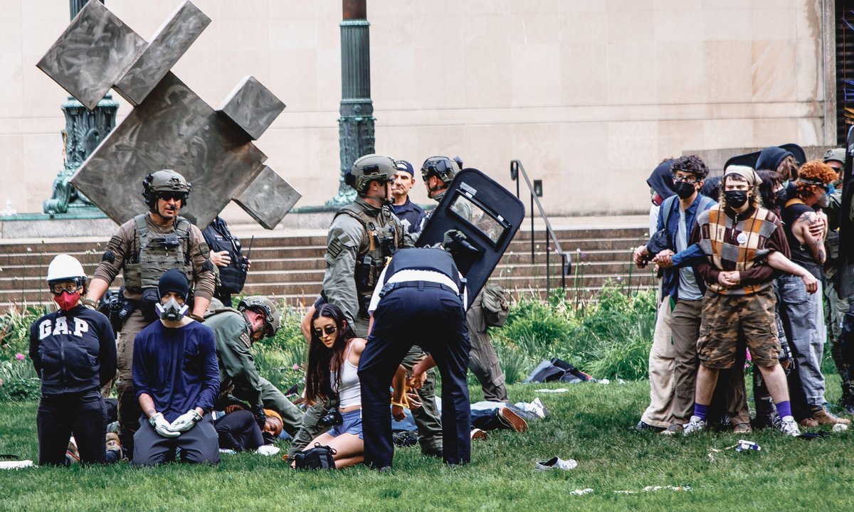 Students arrested at School of the Art Institute of Chicago and Fashion Institute of Technology amid crackdown on Palestinian solidarity encampments dlvr.it/T6c4TM #Art #ArtLovers