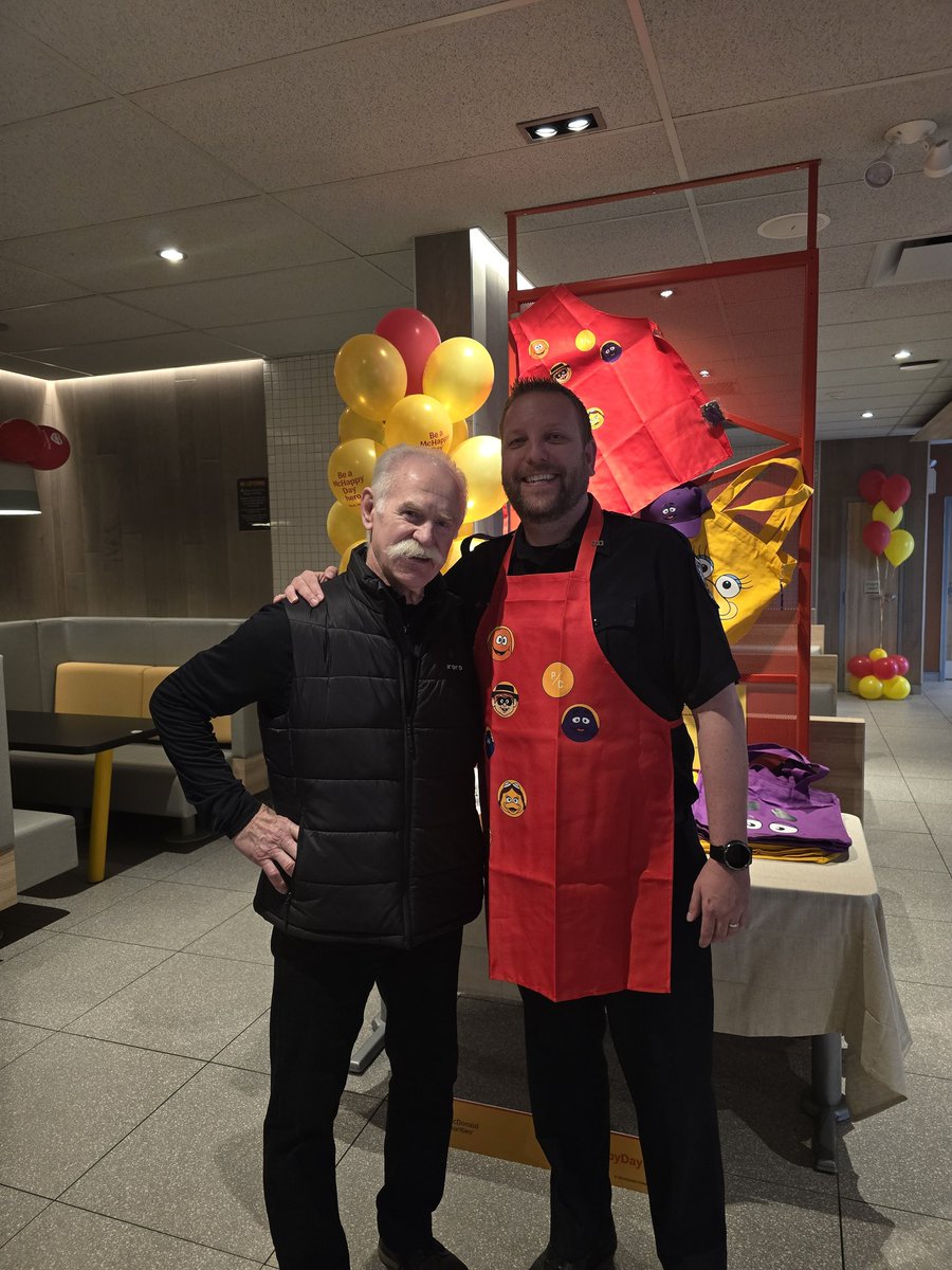 McHappy Day with Lanny McDonald! @NHLFlames @McDonaldsCanada #McHappyDay