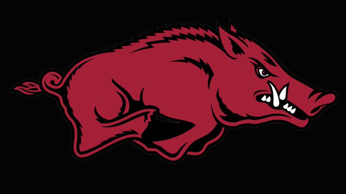 Always good to chop it up w/ @CoachMateos & @RazorbackFB thx for coming to see us @JagFootball #GoHogs #WPS @bbasil01 @KaneHardin_ @CoachxSalinas @CoachMacsOLine @BlueChipOL @On3Recruits @Rivals @247Sports @TheUCReport 🎥: hudl.com/video/3/182559…