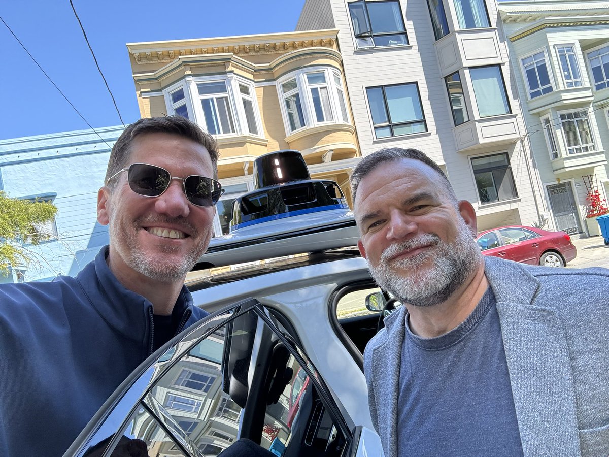 Meeting this morning with @otrwithlaz and he gave me the option of breakfast or self driving car 🤷🏻‍♂️