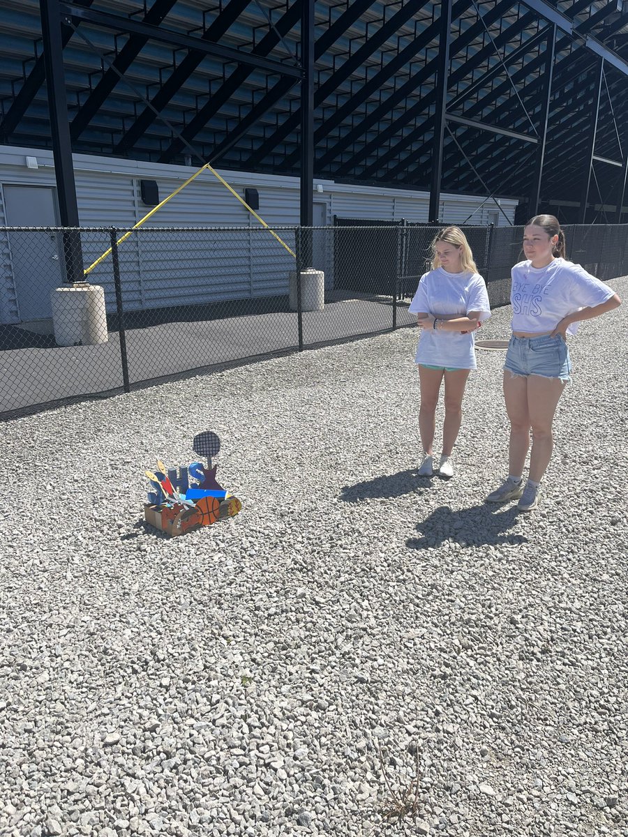 rebelassistant's tweet photo. AP Spanish students made “statues” to burn in honor of the Valencia Spain celebration of Las Fallas. The burning of statues symbolizes the start of spring https://t.co/YTssipE0A8