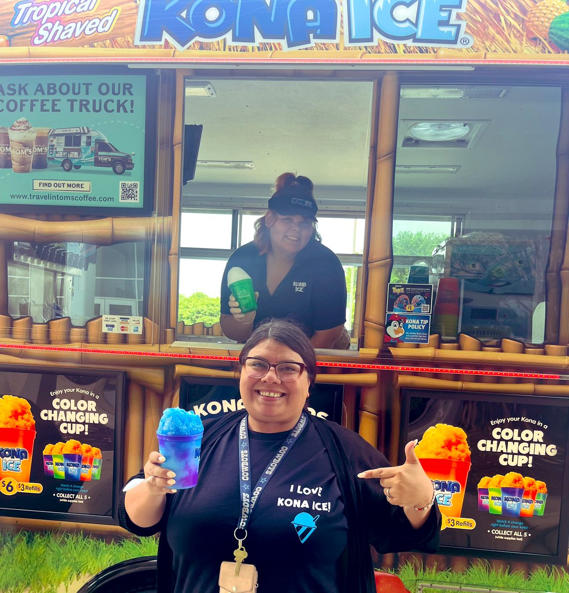 Thank you <a href="/IrvingHigh/">Irving High School</a> for our yummy treat! If you didn’t know, I LOVE Kona Ice 🤭 #TeacherAppreciationWeek