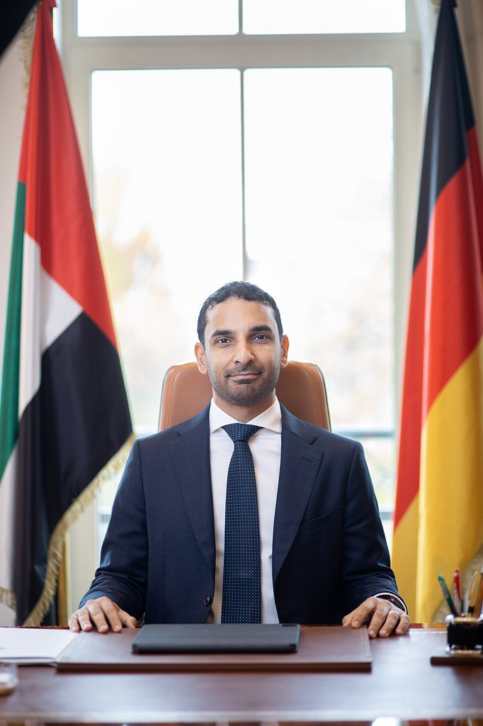 تحياتنا للسفير الاماراتي في ألمانيا الأُستاذ احمد العطار