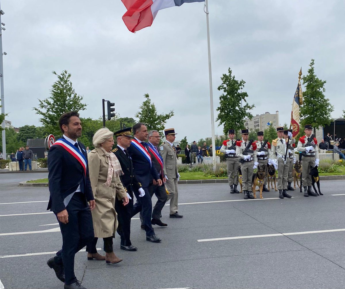 Journée de commémorations du 8 mai 1945. Alors que la guerre tonne aujourd’hui aux portes de l’Europe se souvenir des exactions, de toutes les victimes, de nos résistants, de nos soldats, doit nous permettre de mieux nous mobiliser pour reprendre le chemin de la paix. #circo5101