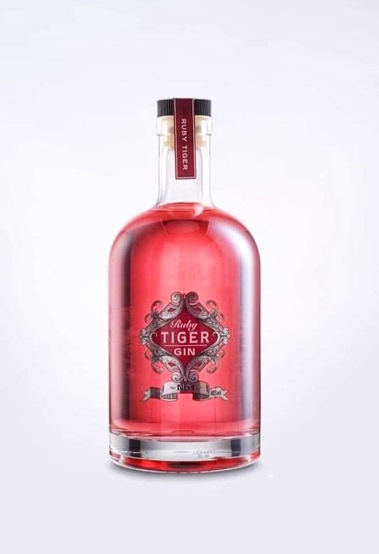 🍹 A BOTTLE OF TIGER GIN 🍹 (Worth £40) 🍹 LIKE 🍹 RETWEET 🍹 FOLLOW @TheWiganRunner 🙋🏻‍♂️ & @TheTigerGin 🍹 This 1s to celebrate Summer ☀️ being nearly here! Good Luck 🙂👍🏻 📆Winner Sun📆 Enter on T,FB or Inst #Competition #GiveAway #Summer #May #2024 #Gin #Win #Fun #Retweet