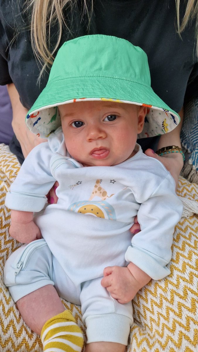 Xstactik's tweet photo. My 9 week old showing his support for @HorshamFC tonight all the way from Yorkshire with his bucket hat on

@LardyArmy https://t.co/YNP1JsQo4V