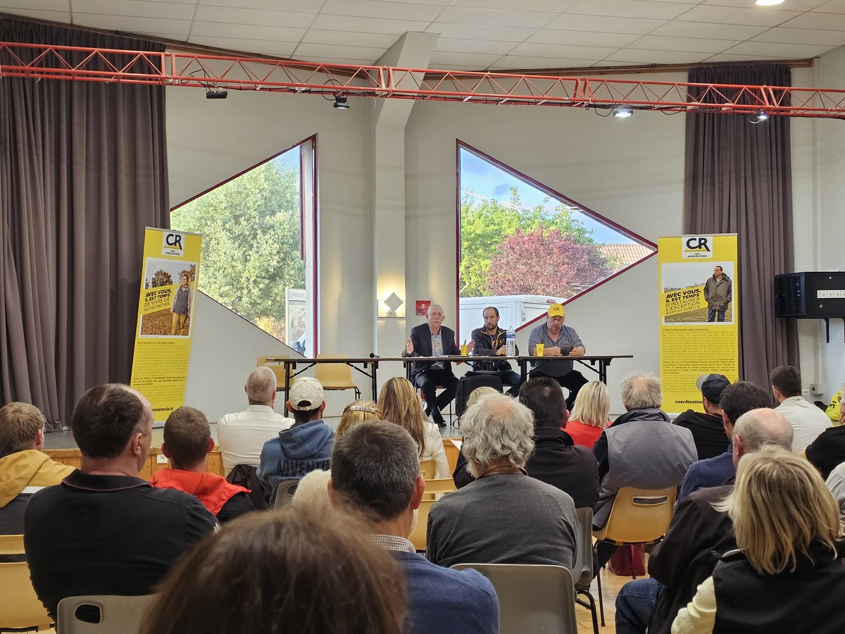 Assemblee des agriculteurs à Pouilley Les Vignes, près de #Besançon. Salle comble pour une nouvelle dynamique Coordination Rurale #doubs Création d une section jeune agriculteur Coordination rurale: agriculteurs demain