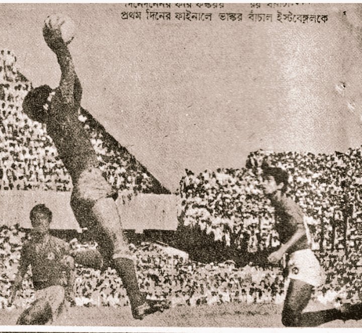 ebfchistory's tweet image. #OnThisDay on 9 May 1978, #EastBengalFC lifted their first #FederationCup title (jointly) after the replayed final ended 0—0 against #MohunBagan at the Nehru Stadium, Coimbatore. The 1st final also ended 0—0 on 7 May. #EBFC won the title in their maiden appearance.

#KolkataDerby