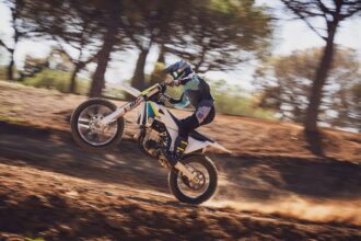 #2025 Husqvarna FC450 Review: Review – Key Features – Features & Benefits – Specifications #2025 Husqvarna FC450: VICTORY IS A CLEAR DECISION. Introducing the #2025Husqvarna FC450… The FC 450 continues to be the flagship machine in the Husqvarna [...] … dlvr.it/T6c7Bv