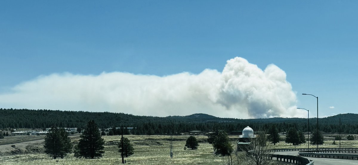 Smoke from the 3Echo Prescribed Burn just east of the Flagstaff Airport is visible from Bellemont (over the white dome of our upper air shelter). The smoke is drifting to the northeast. #azwx