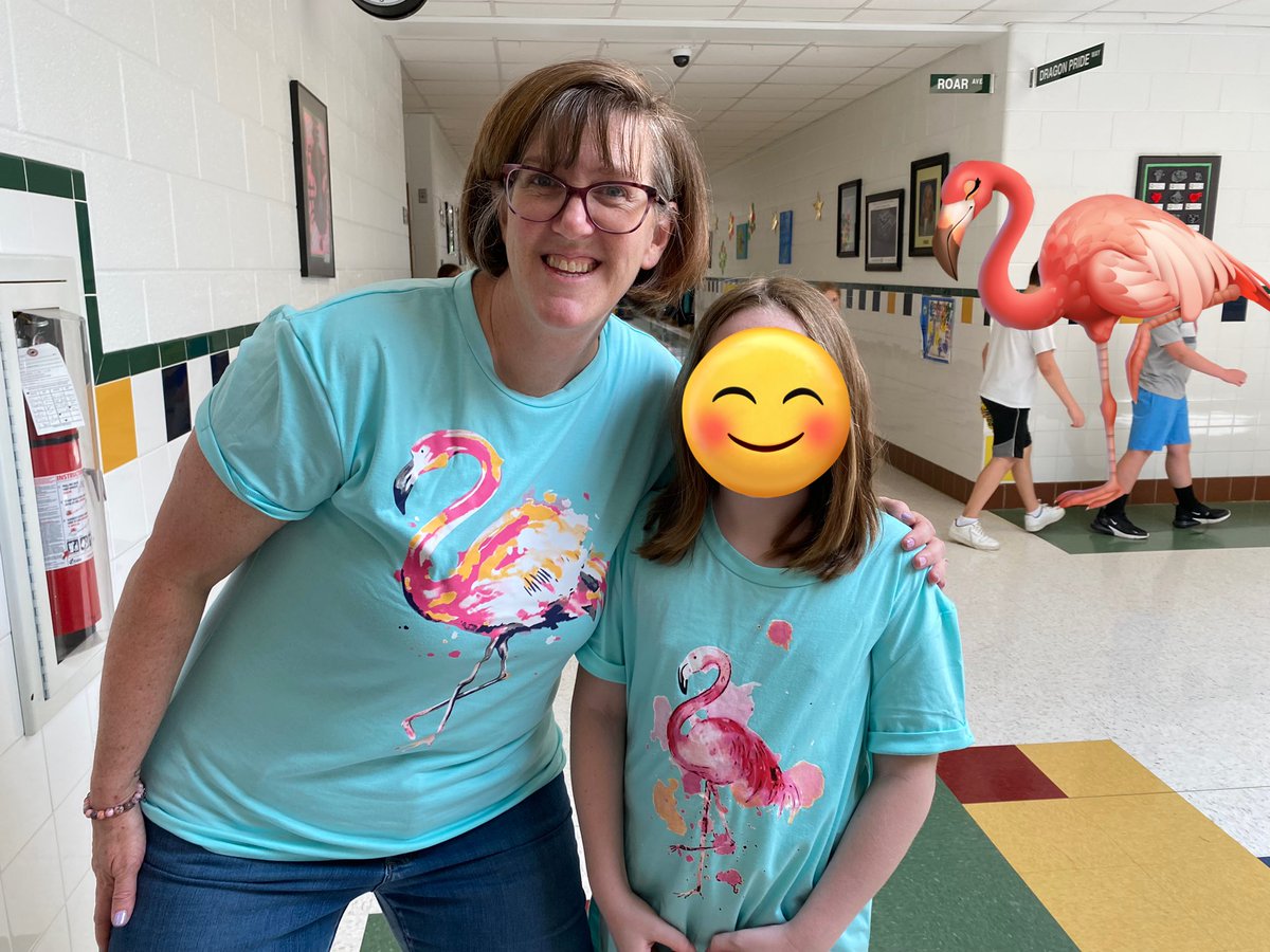 “Dress like your teacher!”  This student wins the day 🩷🦩<a href="/GreenvilleES/">Greenville ES</a>