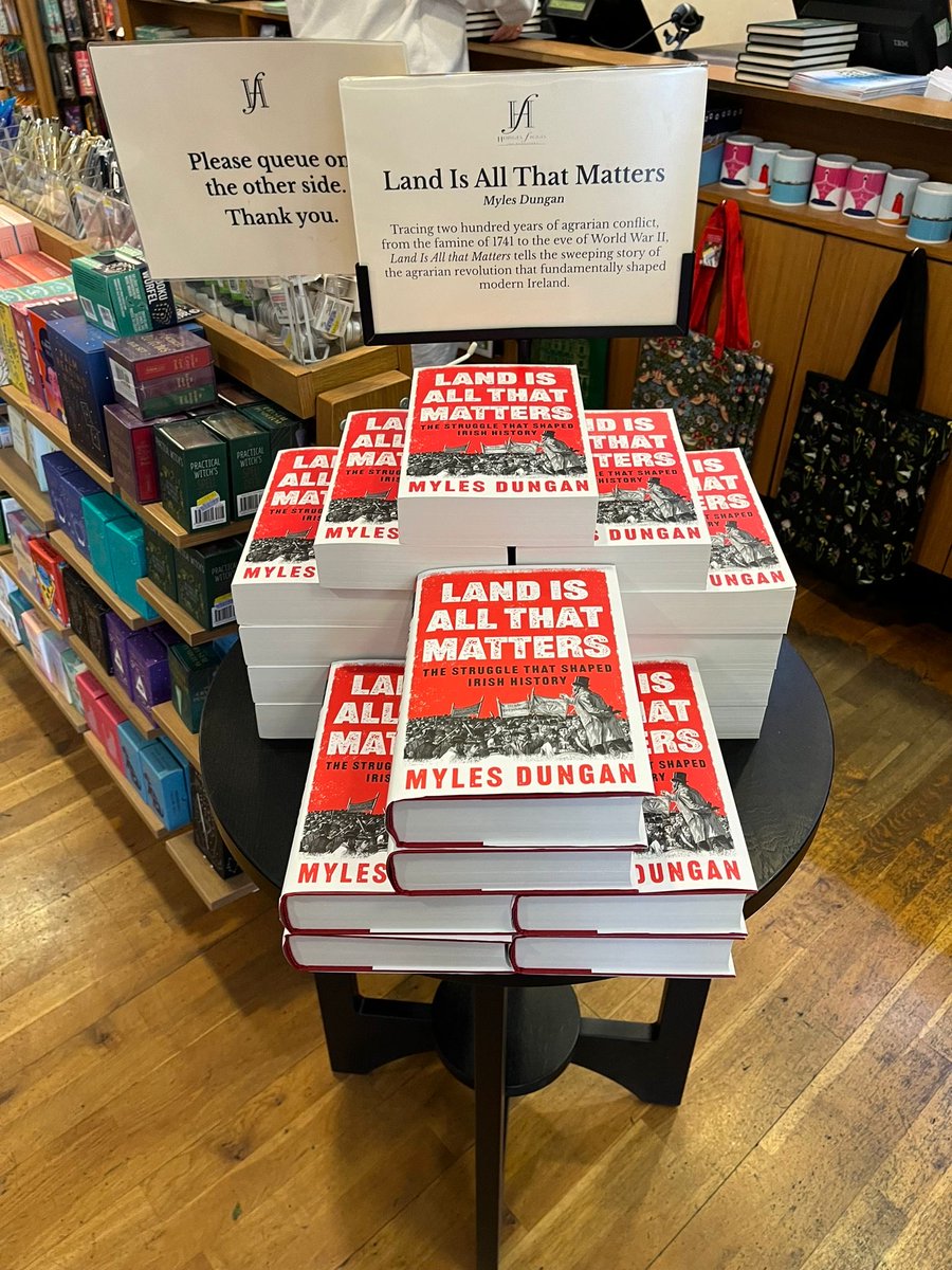 I don’t normally approve of sweeties beside the checkout but in this case … thanks to all at ⁦@Hodges_Figgis⁩ for a fabulous display.