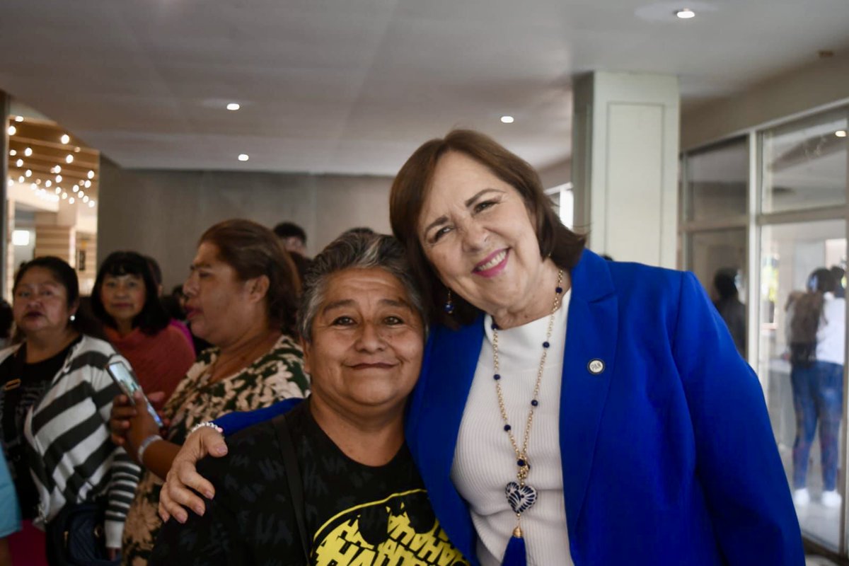 Las madres de México son nuestro mayor tesoro, reconocerlas y mostrarles nuestro cariño es un acto de justicia por todo lo que hacen. 🙌 ¿cuál es tu mayor recuerdo con tu mamá? ¡Feliz día!♥️ #AnaTereSenadora