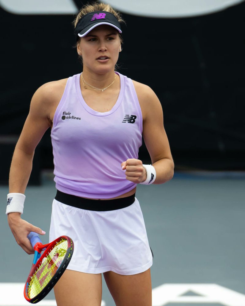 Pickleball? ❌ Tennis? Very much still ✅ Former WTA top 5 Eugenie Bouchard defeats #224 Justina Mikulskyte 6-1, 6-2 (!) to reach the 2nd round of a Zephyrhills ITF W75 (green clay). That was Genie's first tennis match since winning the BJK Cup in november...