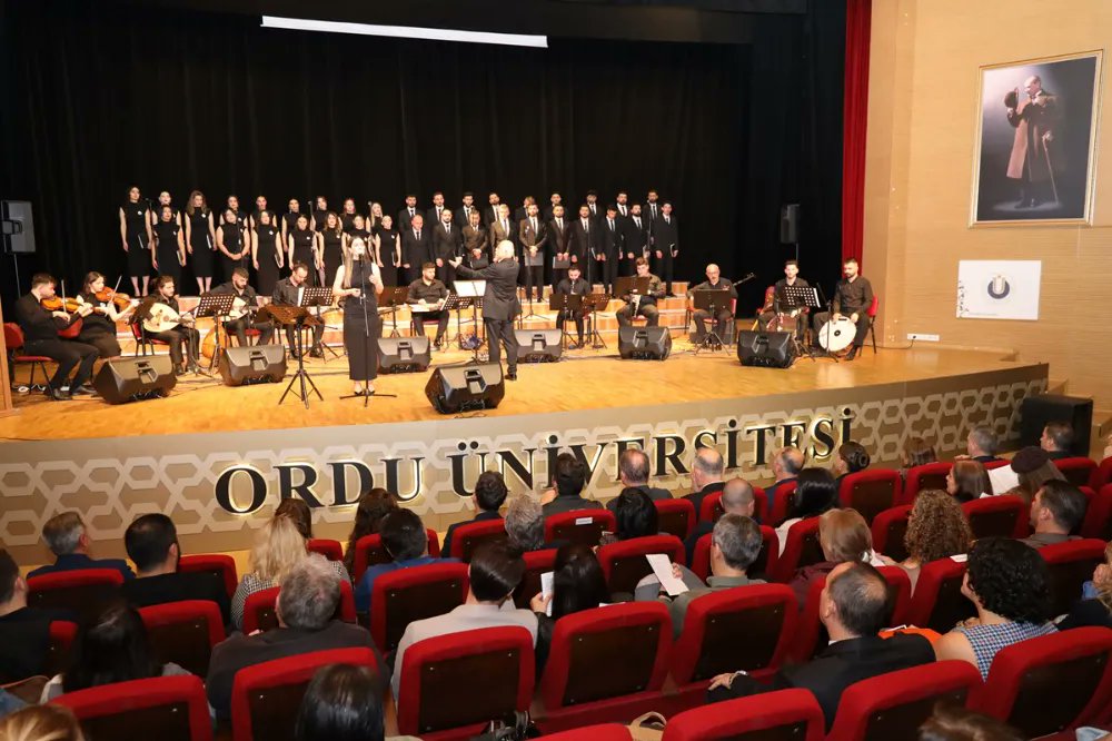 Ordu Üniversitesi Müzik ve Sahne Sanatları Fakültesi Türk Sanat Müziği Topluluğu tarafından konser verildi. #türksanatmüziği #müzik #orduhaber #gündem